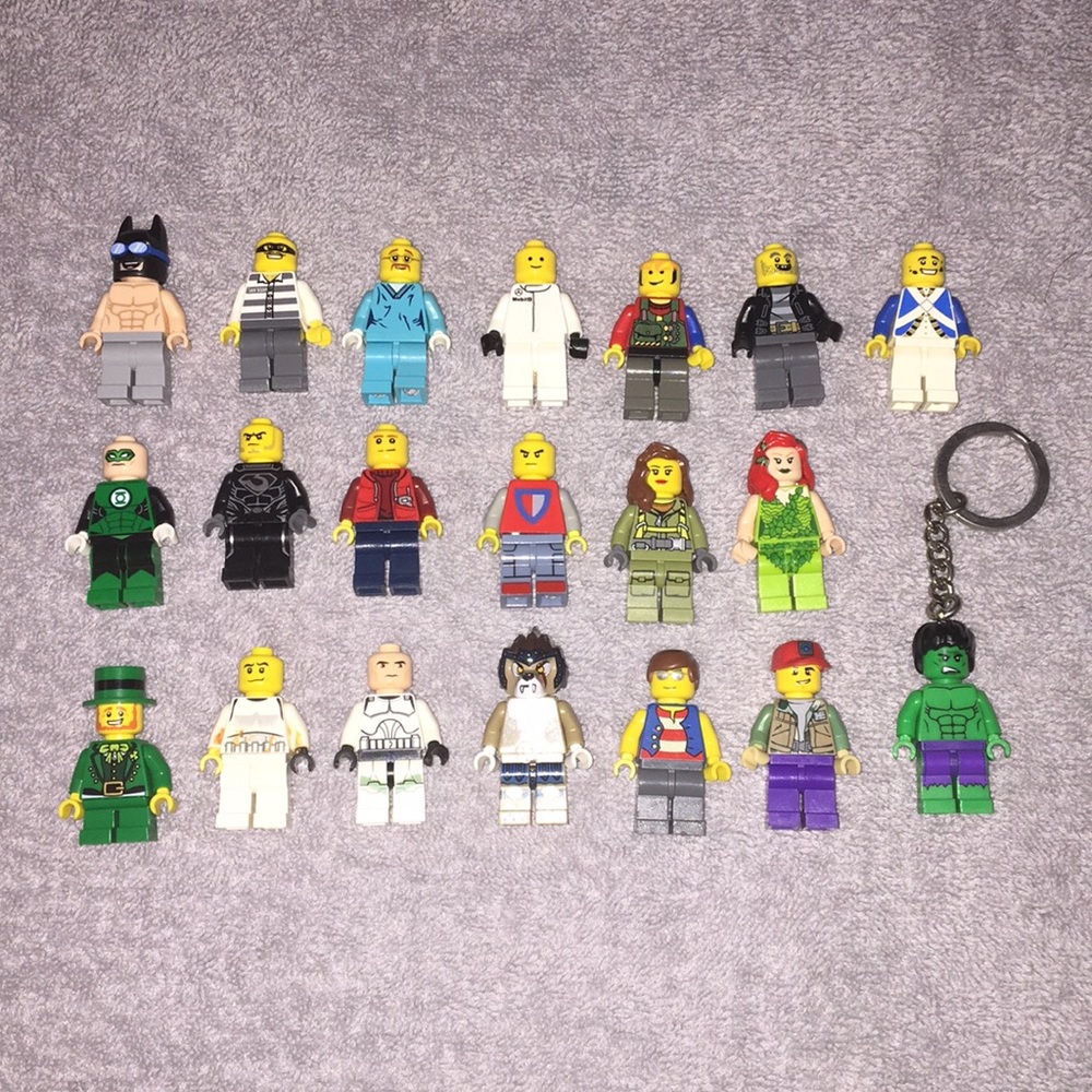 Lot of 20 LEGO People